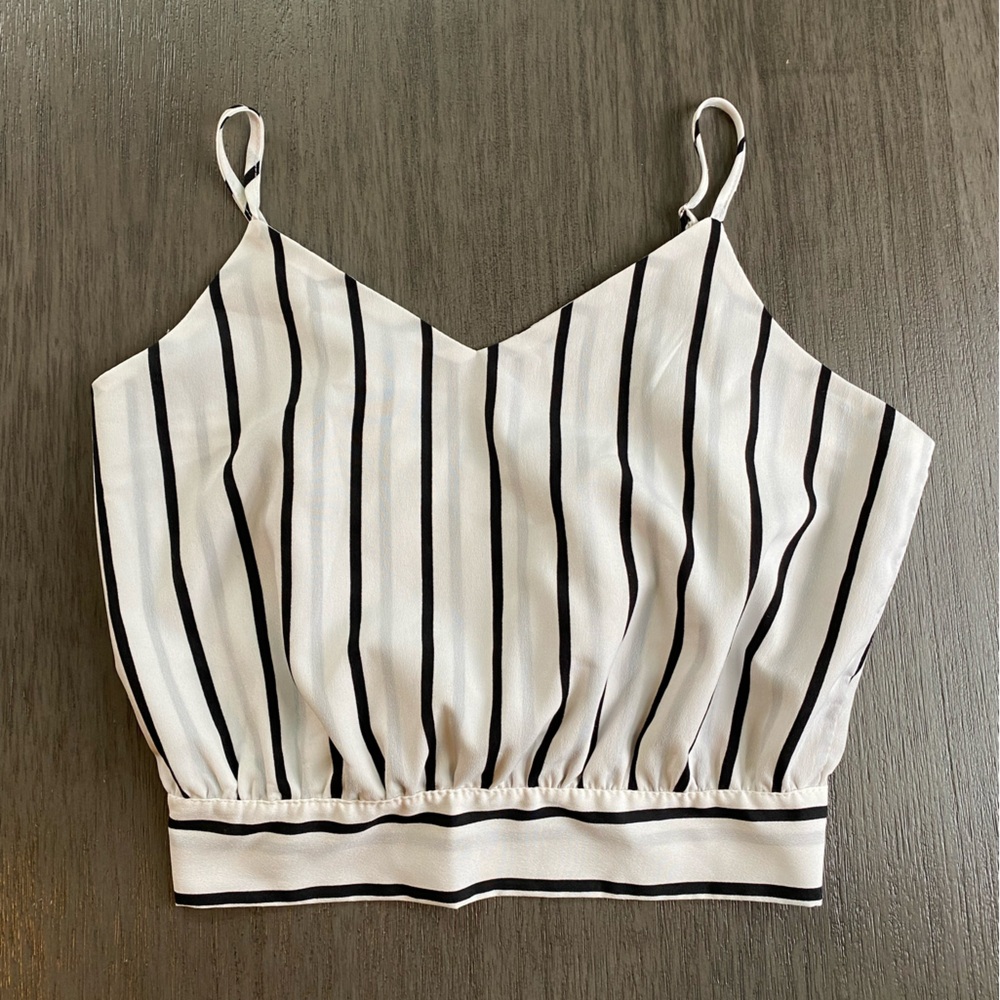 Black and white stripped tie back tank top, adjustable straps. size small